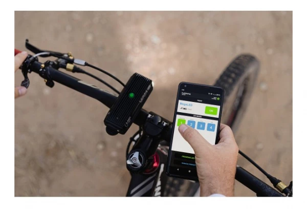 Eclairage Avant Lezyne Super Drive 1600XXL KTV Arrière Pro Smart Noir 5 Eclairage Avant Lezyne Super Drive 1600XXL KTV Arrière Pro Smart Noir – Image 3