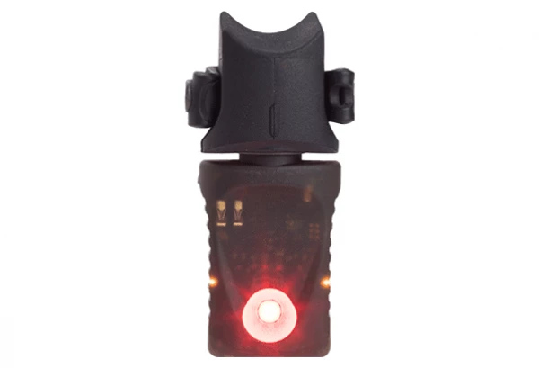 Éclairage Avant/Arrière Light & Motion VYA Combo Noir 4 Éclairage Avant/Arrière Light & Motion VYA Combo Noir – Image 2