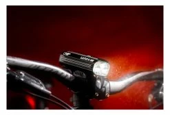 Éclairage Avant Connecté Lezyne Mega Drive 1800i Noir -Pas Cher Éclairage Vélo Magasin unnamed file 172