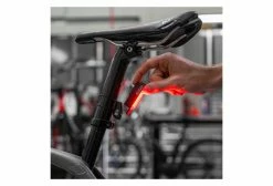 Éclairage Arrière Lezyne Stick Drive Rear Noir -Pas Cher Éclairage Vélo Magasin unnamed file 1721