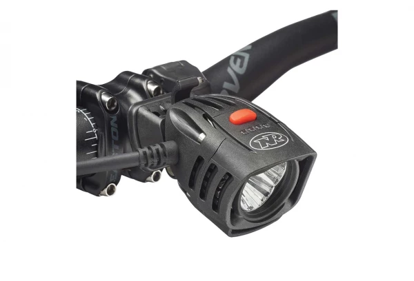 Éclairage Avant Nite Rider Pro 2200 Race 3 Éclairage Avant Nite Rider Pro 2200 Race