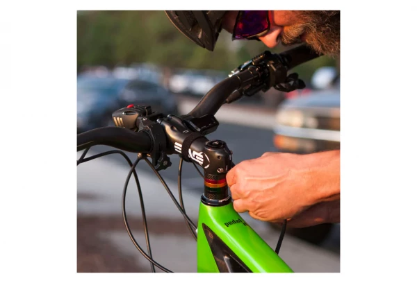 Éclairage Avant Nite Rider Pro 2200 Race 4 Éclairage Avant Nite Rider Pro 2200 Race – Image 2